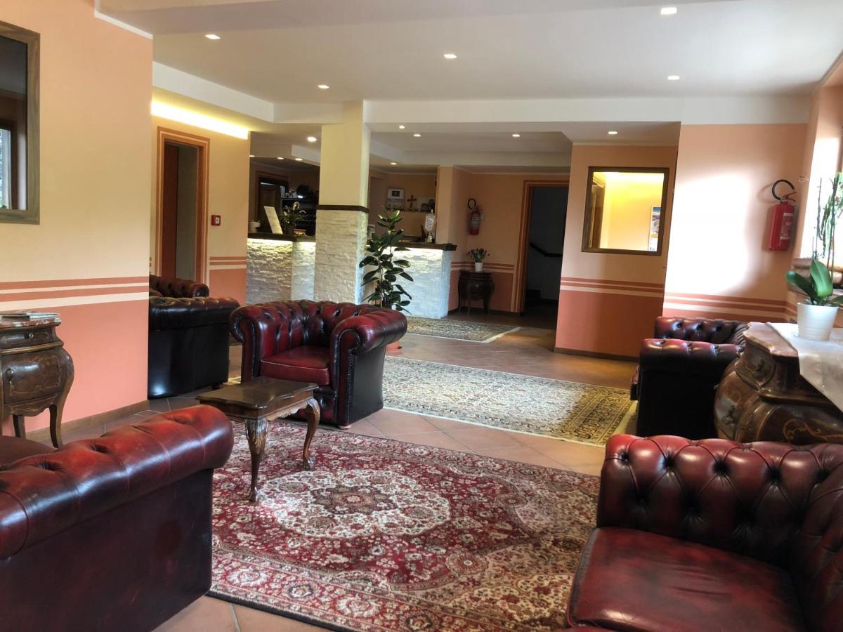 Hotel Campo Felice Casamaina エクステリア 写真